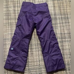 Girls youth medium snow ski pants insulated brand 686 purple button closure
